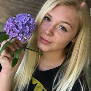 Meet your Posher, Brandy